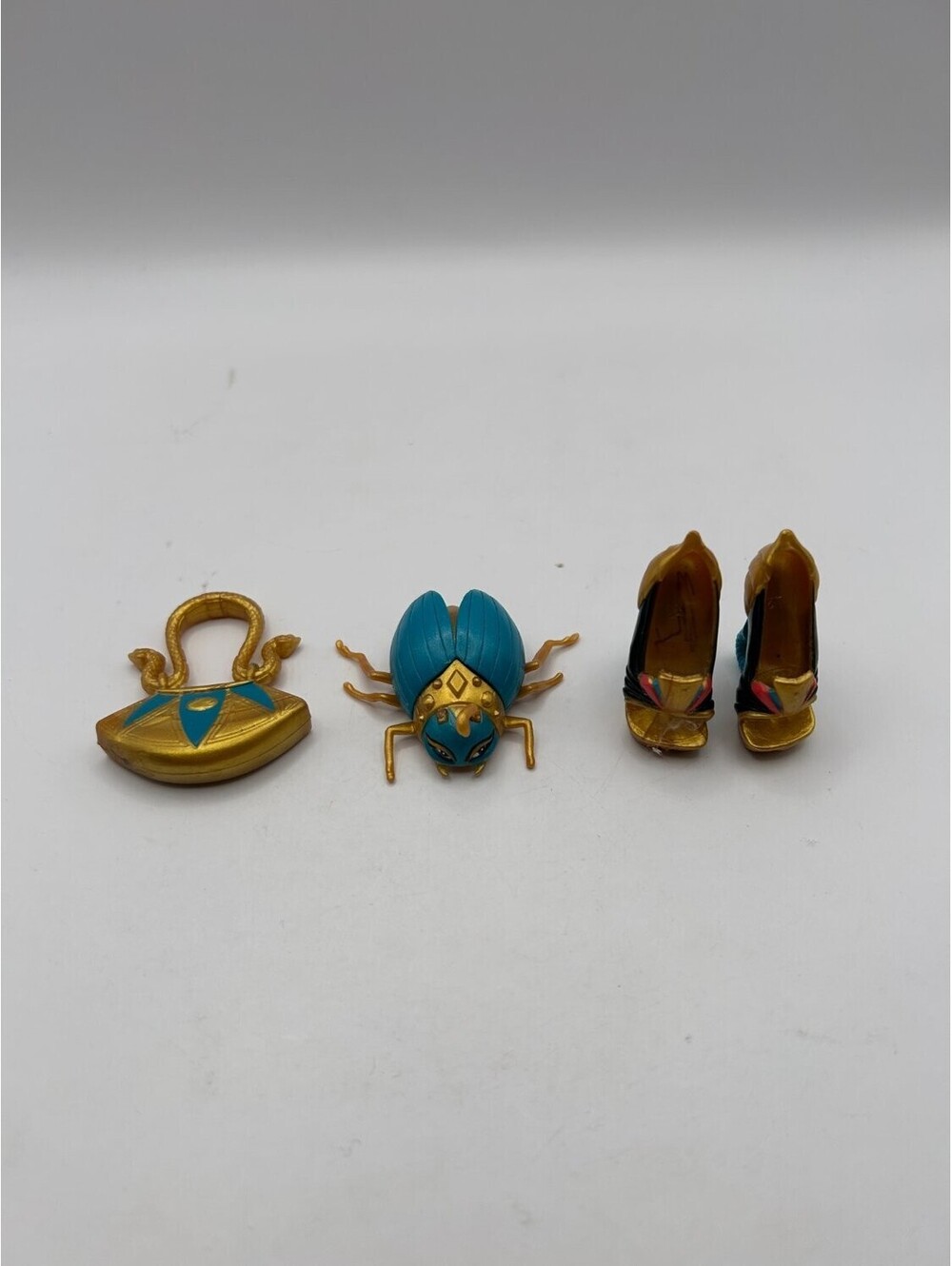 Monster High Nefera De Nile Accessories Lot Pet Azura Beetle Shoes Purse G1